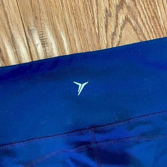 SALE Old navy active colorblock cropped leggings size medium - Picture 6 of 6